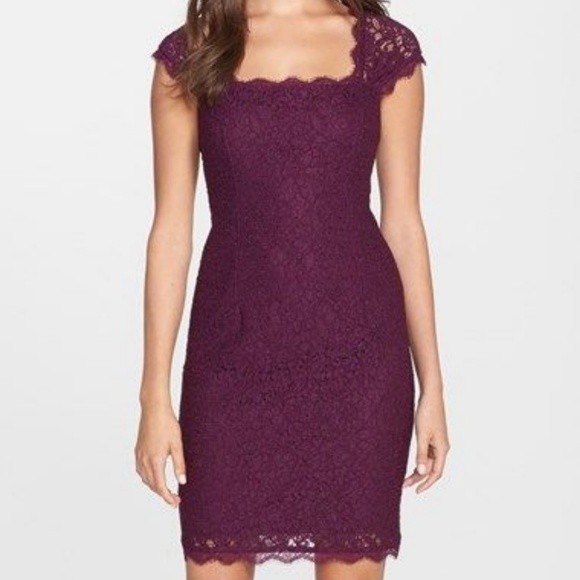 Adrianna Papell Navy Lace Sheath Dress Size 6P - Picture 7 of 7